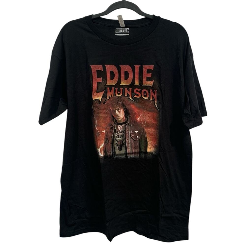 Stranger Things Eddie Munson Hellfire Club Short Sleeve Black Graphic Tee NEW XL